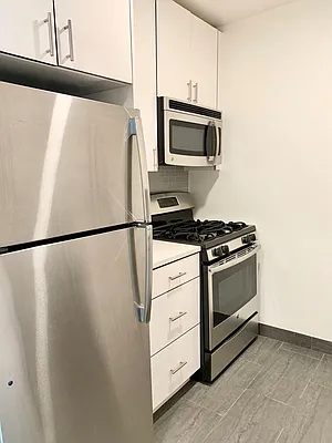 Rented by The Dermot Realty Management Company | media 5