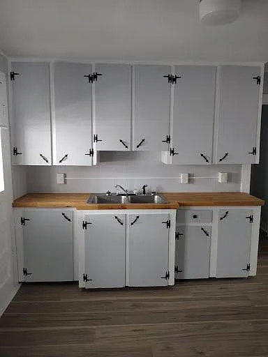 Unit Photo