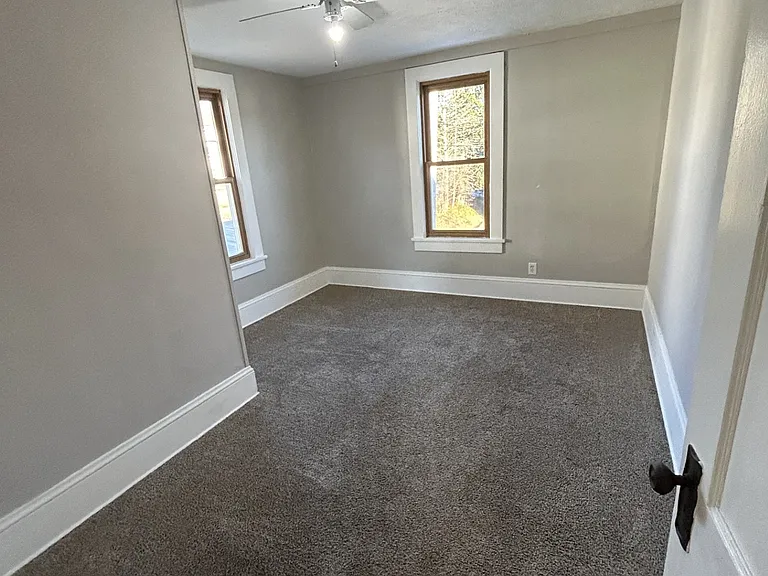 427 N Liberty St — Photo 9