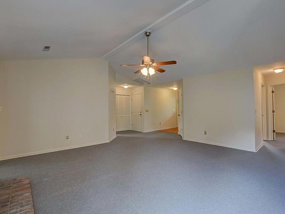 3rd image of 4169 Mill Creek Dr