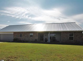 122 Fisher Rd, Bowie, TX 76230