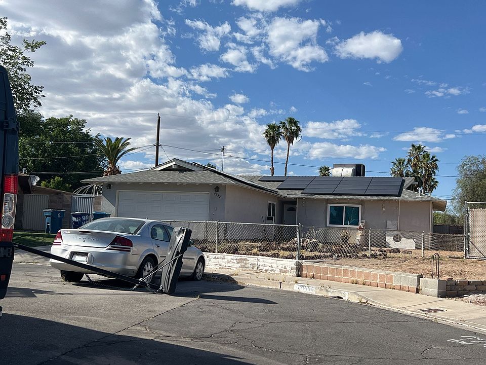 2nd image of 4032 Vahe Cir