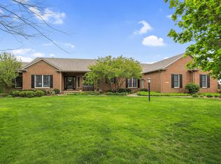 2805 Oakmont Ct, Champaign, IL 61821