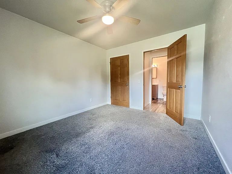 821 George Ave — Photo 6