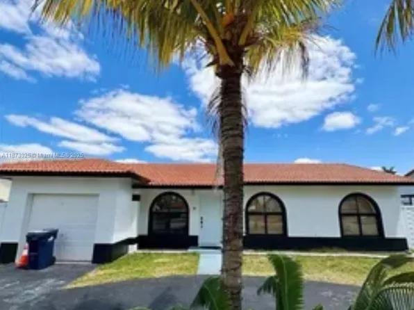 12943 SW 207th Ter, Miami, FL 33177
