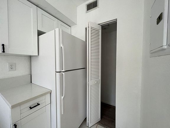 3rd image of 444 NW 84th St #0