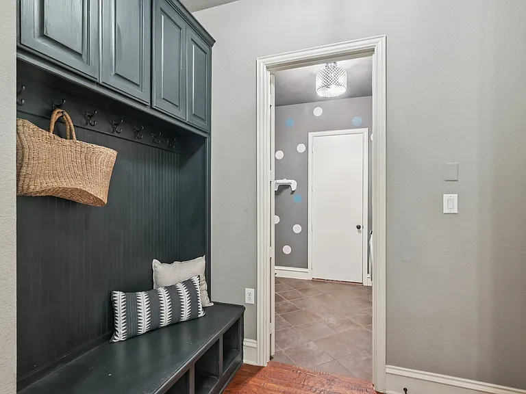 920 Norma Ln — Photo 19
