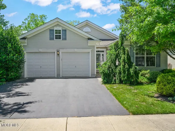 92 Gables Way, Jackson, NJ 08527