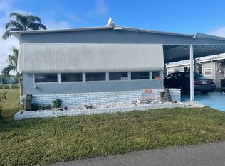 644 Tortugas Dr, North Fort Myers, FL 33917