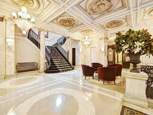 Sold by Azulay Group | media 3