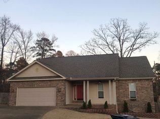112 Golden Eye Ct, Hot Springs, AR 71901