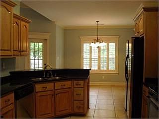 5th image of 1007 Windy Oaks Dr