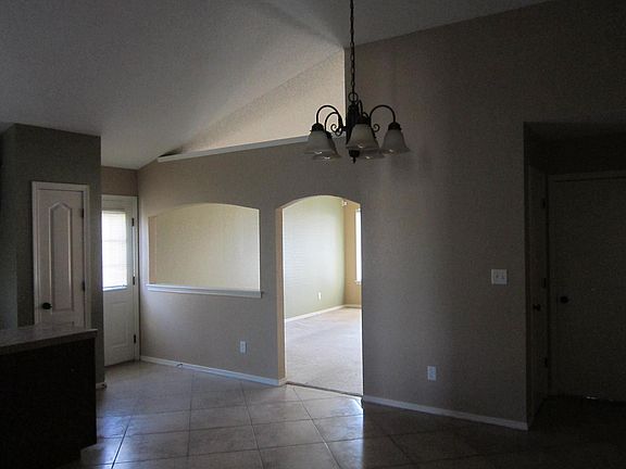 5th image of 1716 Shreya St