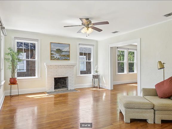 4th image of 2815 Green St #2813