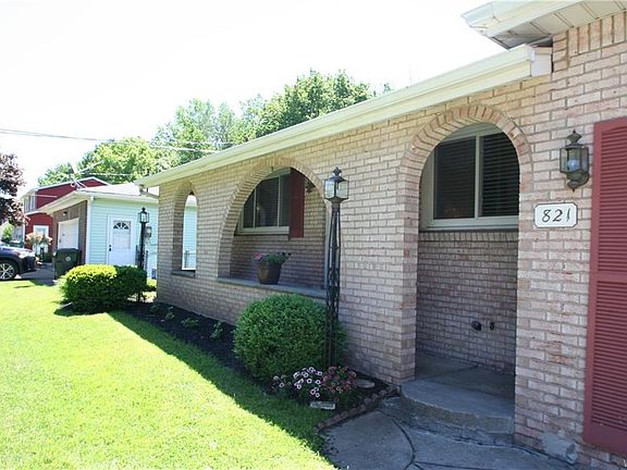 4th image of 821 Castlebar Dr