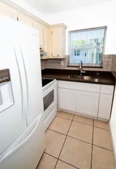 1st image of 1300 N 17th Ave APT 201