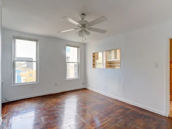 218 10th St, Brooklyn, NY 11215