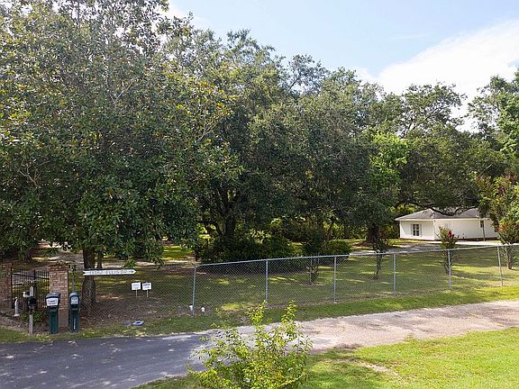 4th image of 11150 Ellis Dr