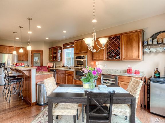 5th image of 2219 Whitmore Dr SE