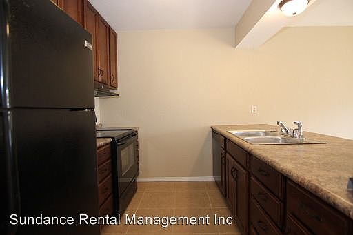 2nd image of 519-D Landview St