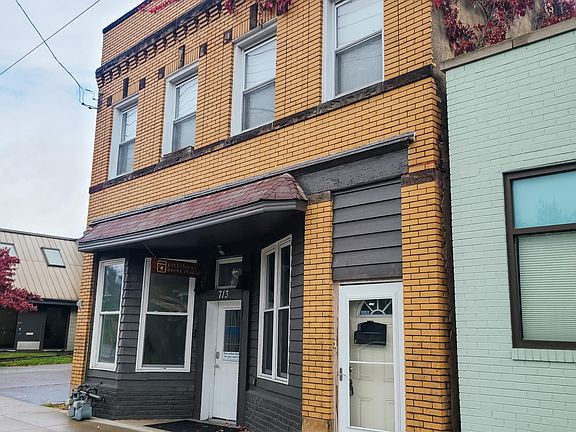 Apartment is above the Pittsburgh Event Studio