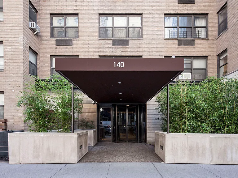 140 E 56th St #10M — Photo 6