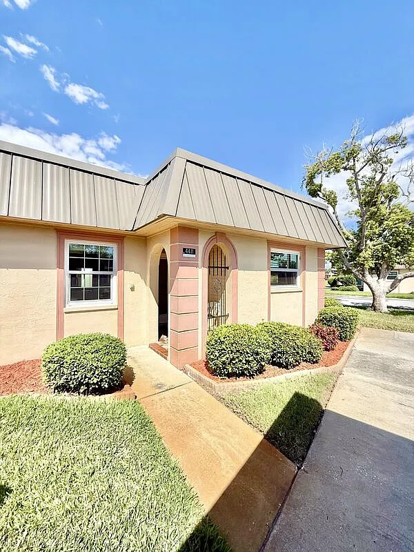 Building Photo - 4411 Rustic Dr #1