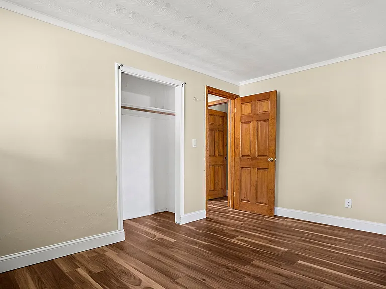 8 Carver Rd — Photo 15