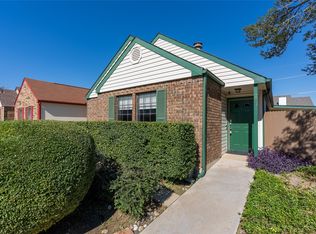 243 Teakwood Ln, Lewisville, TX 75067