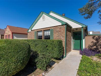 243 Teakwood Ln, Lewisville, TX, 75067