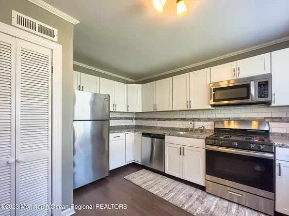 124 Belshaw Avenue, Shrewsbury Twp, NJ 07724