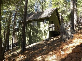 7468 Henness Ridge Rd, Yosemite National Park, CA 95389