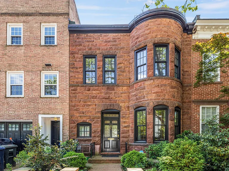 2426 I St NW — Photo 22