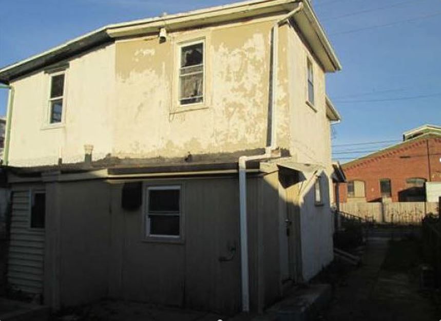 2nd image of 6 E 4th St