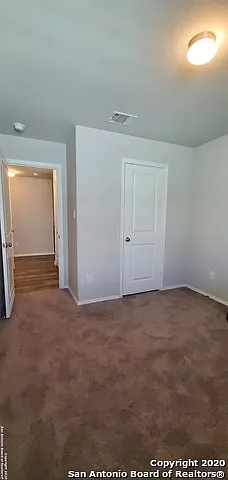 3 bed, 2.0 bath, 1207 sqft, $1,600 — Photo 4