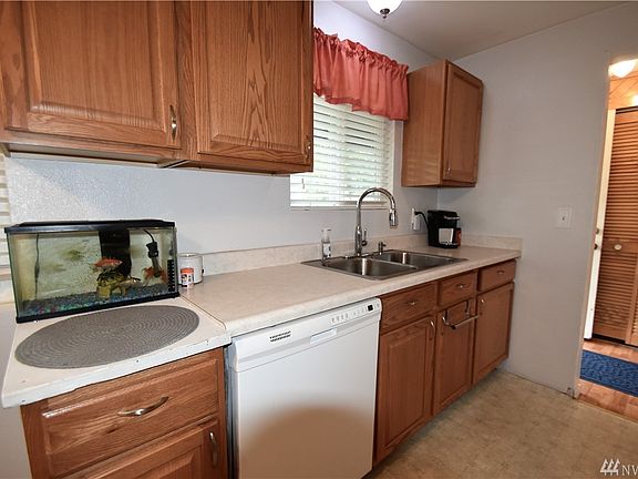 4th image of 3001 SE Alson Ct