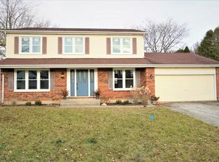 750 Beechwood Dr, Lake Zurich, IL