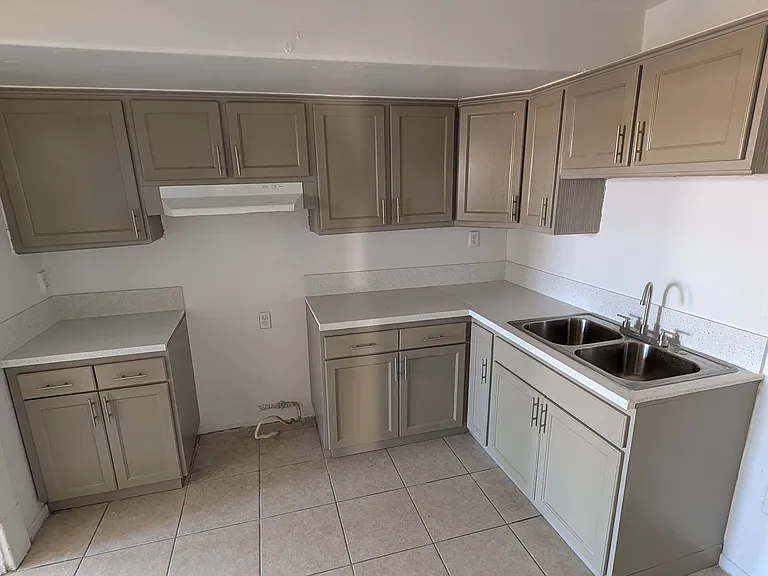 780 E 9th St #780 — Photo 8