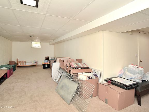 5th image of 211-213 N Lord Ave