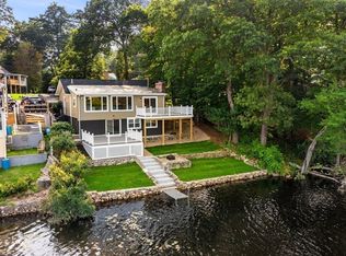 121 Lakeshore Dr, Georgetown, MA 01833