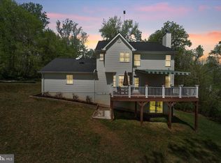 6678 Turning Run Ln, Marshall, VA 20115