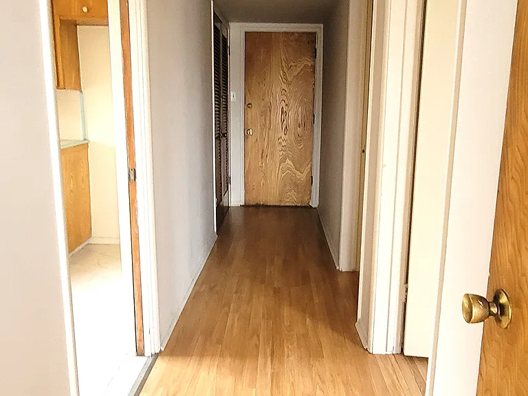218 W Carson St #A — Photo 19