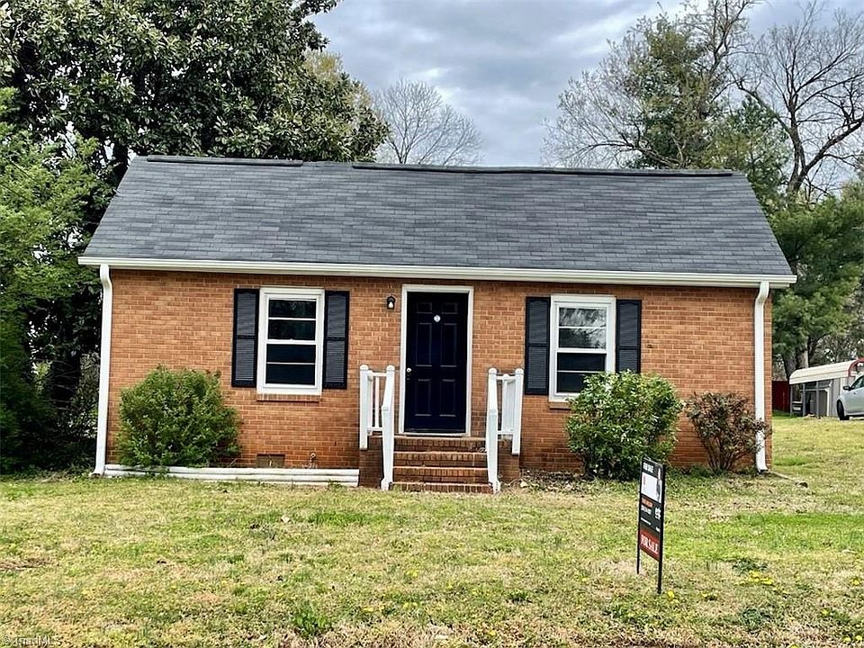 1st image of 205 Minneola St