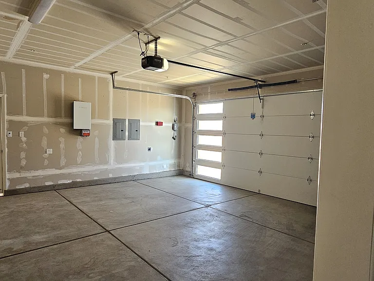 1539 Foxhill Ln — Photo 10