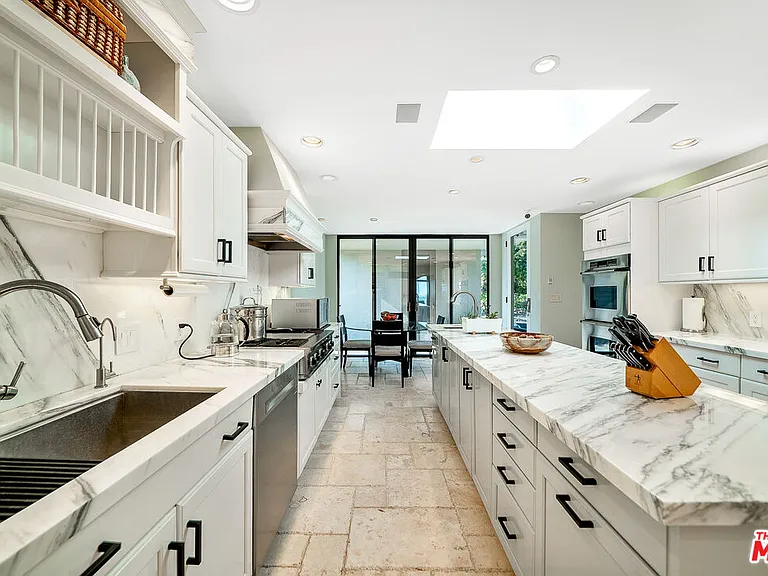 11508 Thurston Cir — Photo 13