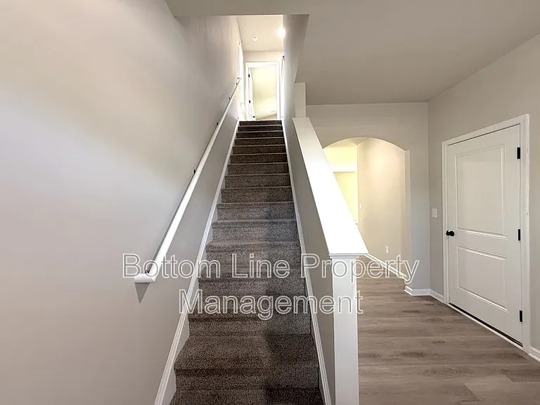 9016 Stoney Waters Ct — Photo 9