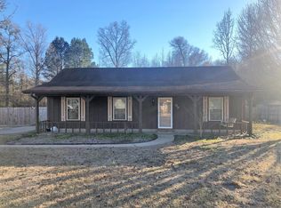 99 W Thomas Dr, Columbus, MS 39705