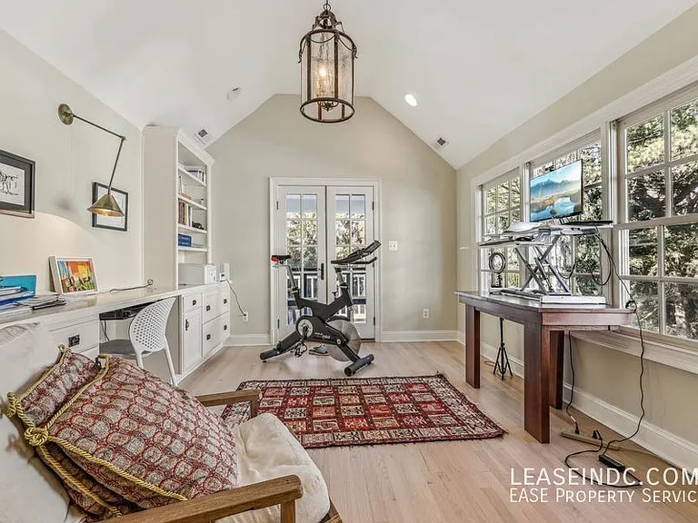 4927 Eskridge Ter NW — Photo 21