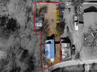 607 Garcia St, Lockhart, TX 78644