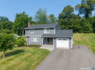 27 Wooding Road, Wallingford, CT 06492